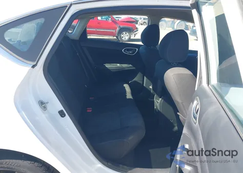 2018 Nissan Sentra Sr z USA, uszkodzony, nr VIN 3N1AB7AP2JY262275